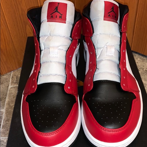 Air Jordan 1 - Picture 4 of 6